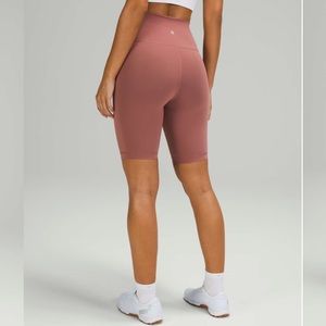 Lululemon Wunder Train High Rise Short 8" in Spiced Chai Biker Shorts Size 8